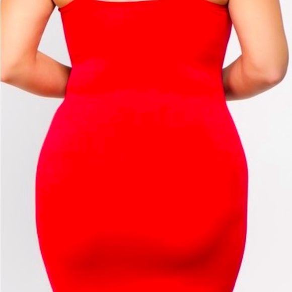 Red seamless long cami - Picture 3 of 3